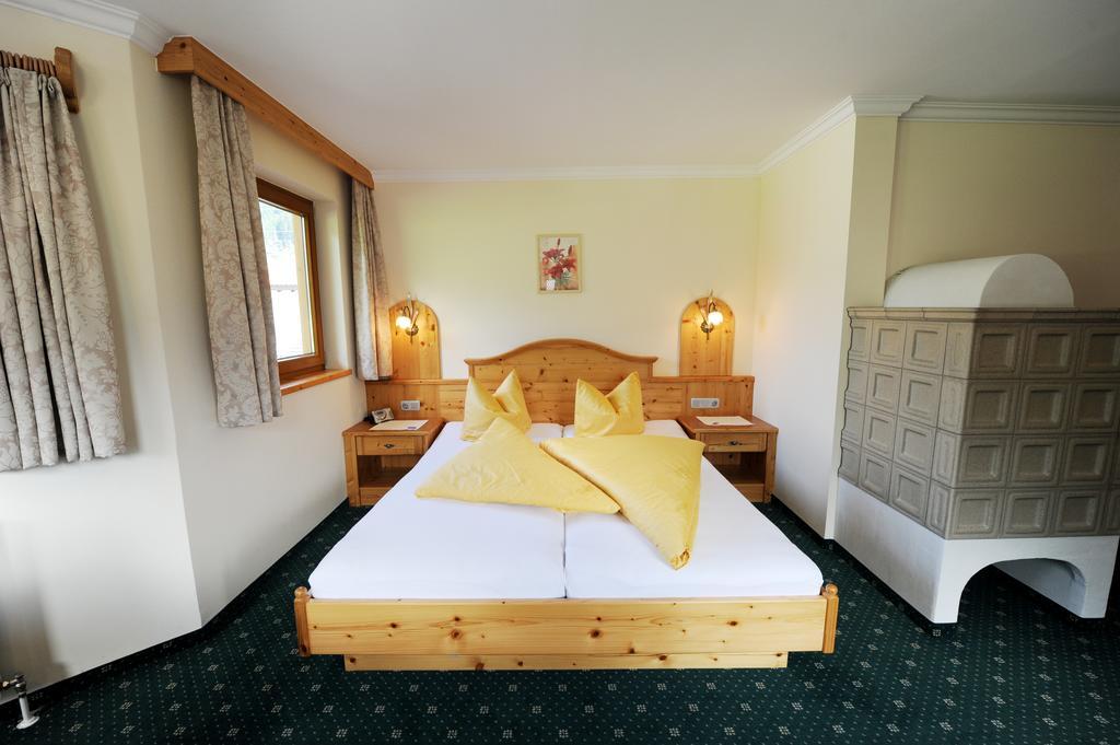 Hotel Garni Landhaus Platzer Zell am Ziller Εξωτερικό φωτογραφία