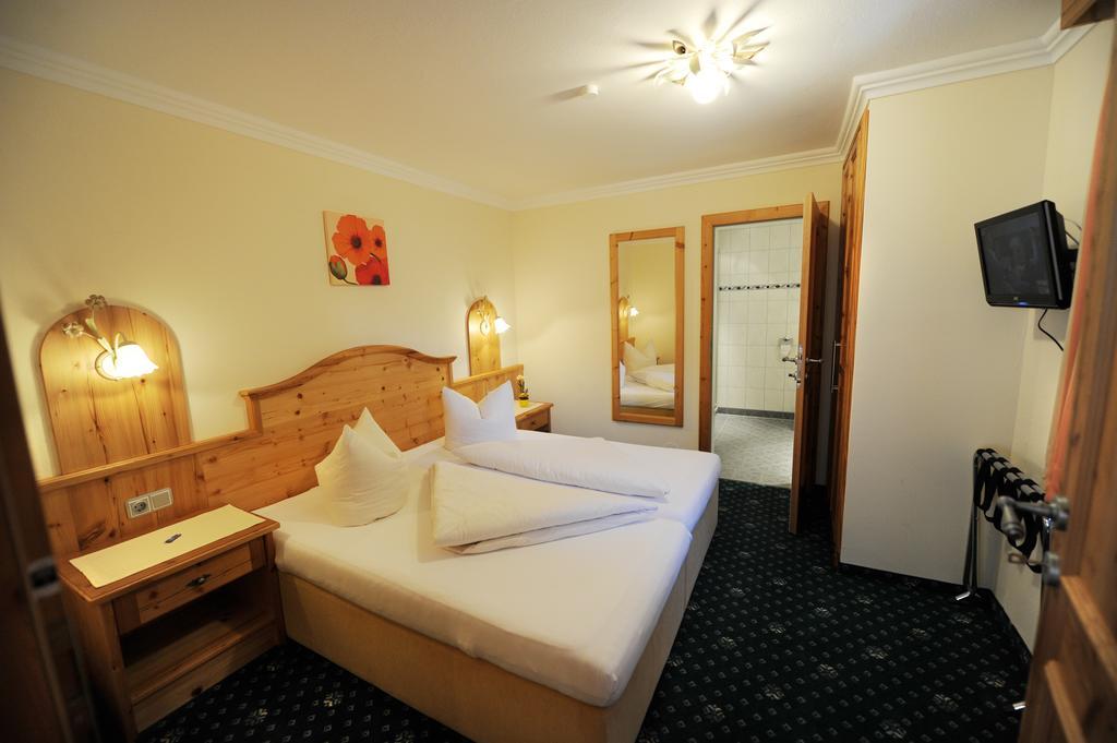Hotel Garni Landhaus Platzer Zell am Ziller Εξωτερικό φωτογραφία