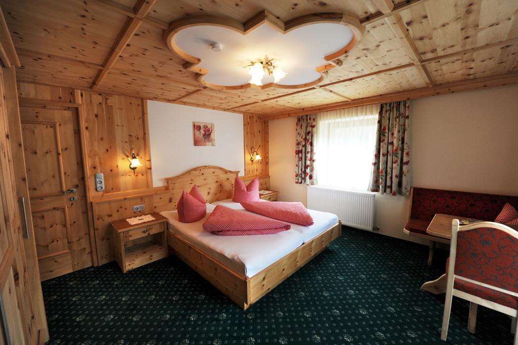 Hotel Garni Landhaus Platzer Zell am Ziller Εξωτερικό φωτογραφία