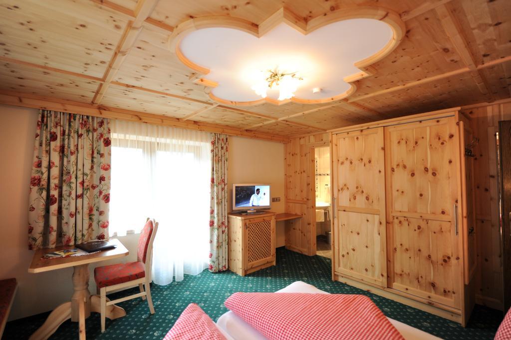 Hotel Garni Landhaus Platzer Zell am Ziller Εξωτερικό φωτογραφία