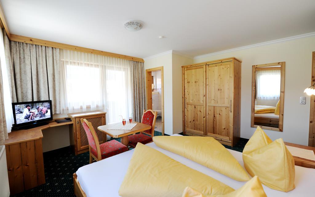 Hotel Garni Landhaus Platzer Zell am Ziller Εξωτερικό φωτογραφία