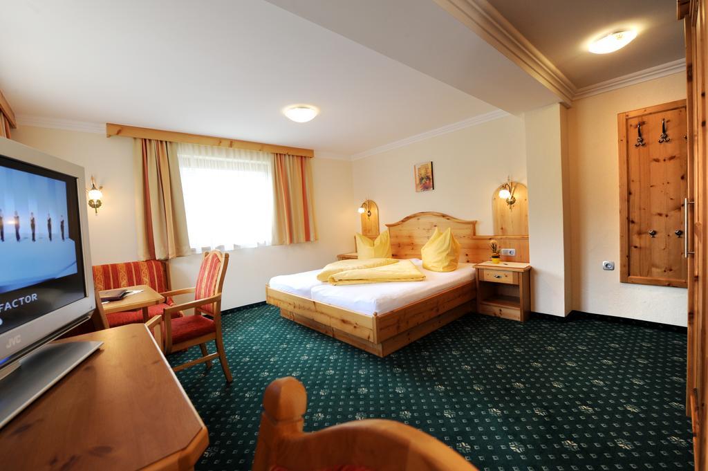 Hotel Garni Landhaus Platzer Zell am Ziller Εξωτερικό φωτογραφία