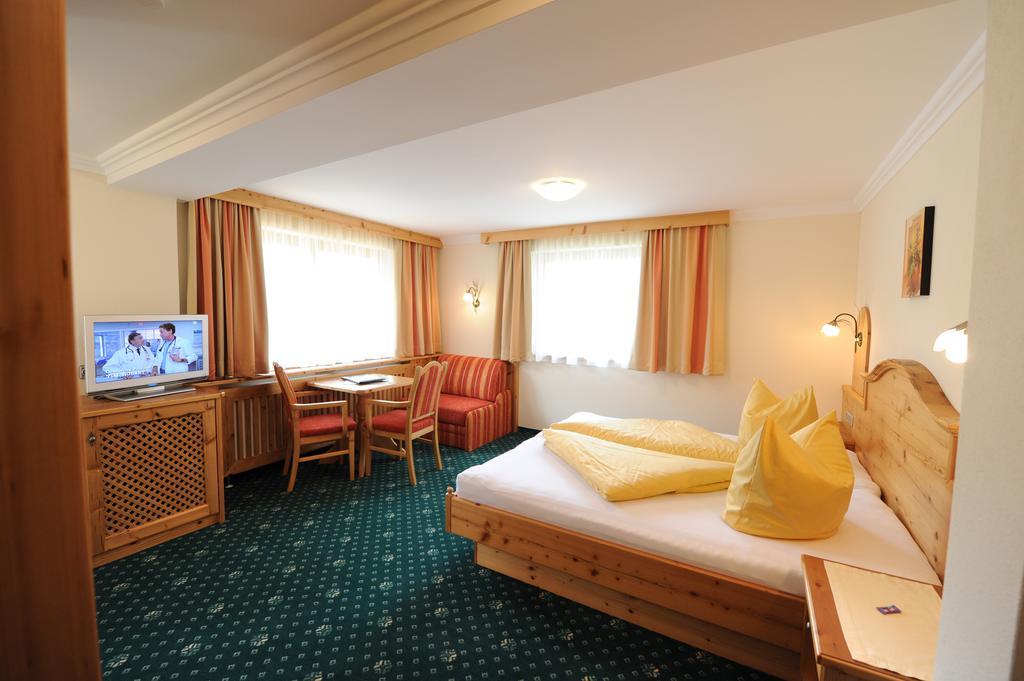 Hotel Garni Landhaus Platzer Zell am Ziller Εξωτερικό φωτογραφία