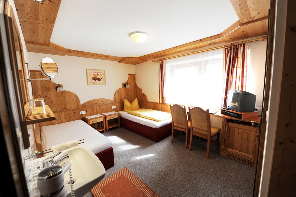 Hotel Garni Landhaus Platzer Zell am Ziller Εξωτερικό φωτογραφία