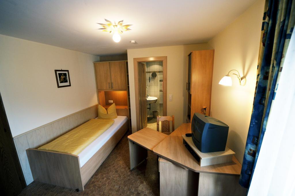 Hotel Garni Landhaus Platzer Zell am Ziller Εξωτερικό φωτογραφία