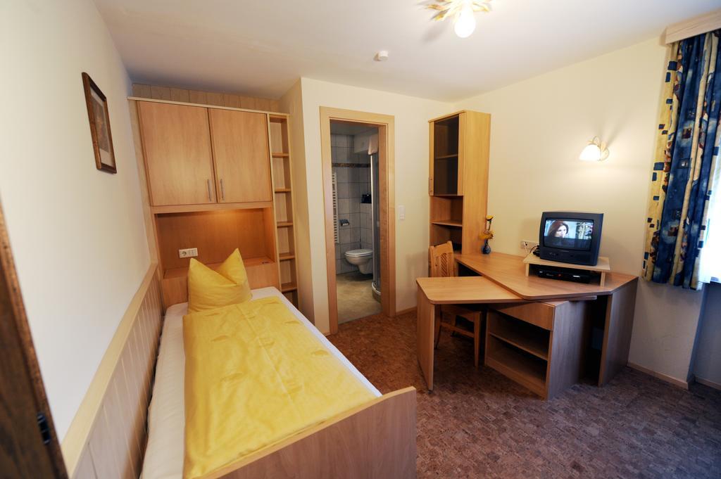 Hotel Garni Landhaus Platzer Zell am Ziller Εξωτερικό φωτογραφία